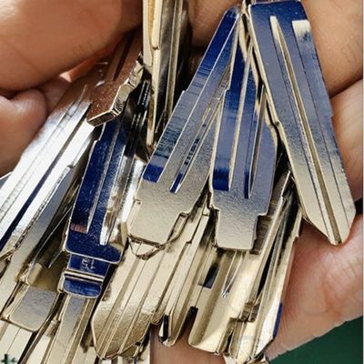Logo personalizzato Keydiy Universal Remote Flip Key Blade per auto e spedizione rapida