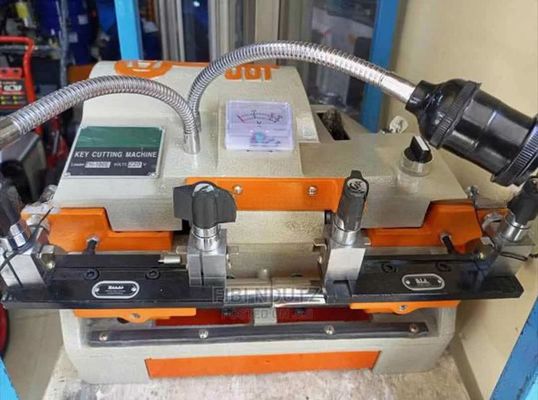 Duplicatore di chiavi di alta sicurezza 100E 51*40*32cm Multifunzione Chiavetta Orizzontale