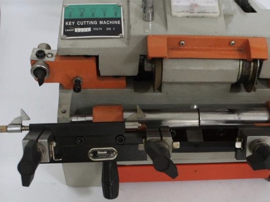 Duplicatore di chiavi di alta sicurezza 100E 51*40*32cm Multifunzione Chiavetta Orizzontale