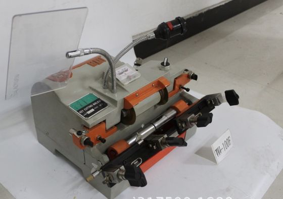 Duplicatore di chiavi di alta sicurezza 100E 51*40*32cm Multifunzione Chiavetta Orizzontale